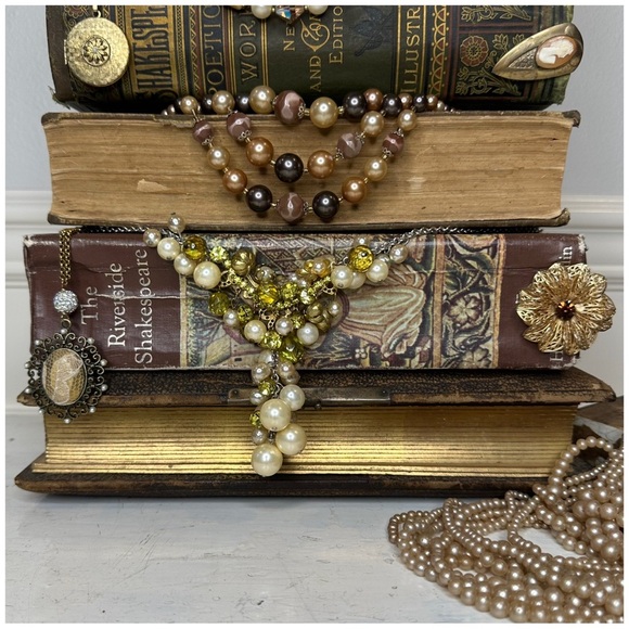 2005 Anthro “Nouveau Pearl Necklace” by Rada - Picture 4 of 16